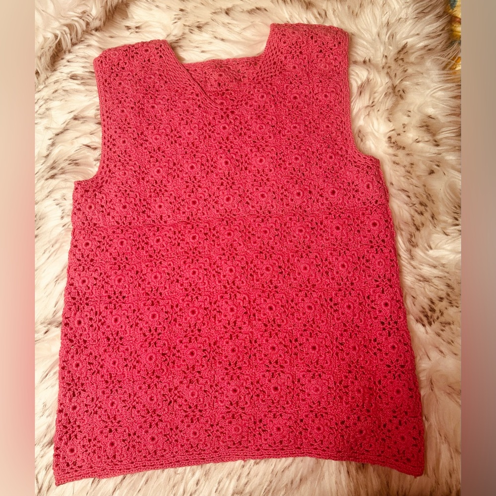 CROCHET PINK TOP